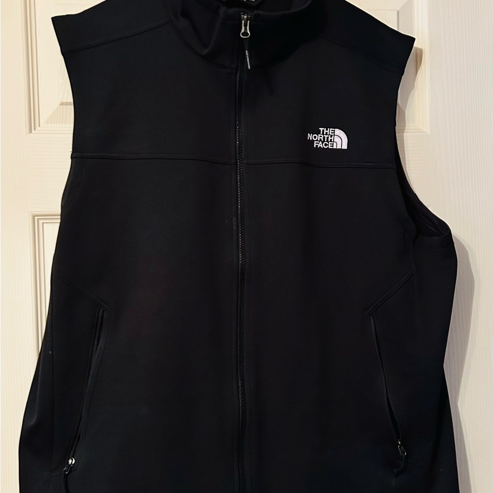 The North Face Men's Black Vest